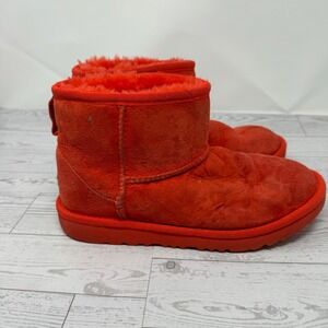 UGG Australia Classic Mini Boots Orange Sheepskin Fur Lined Cozy Winter Women 4